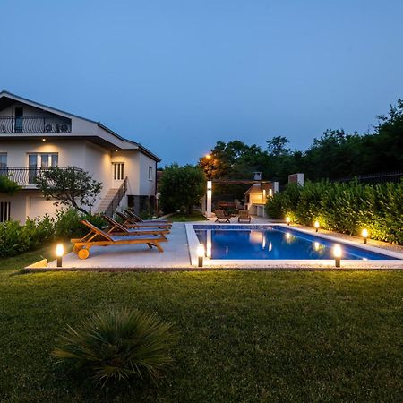 Villa Latica Dicmo Dış mekan fotoğraf